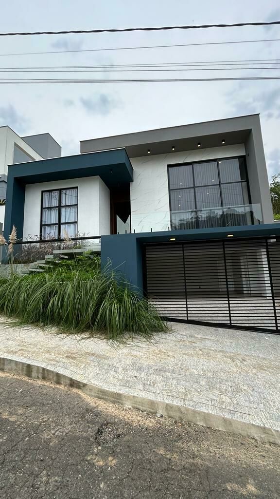 Imagem do Casa com piscina e 3 suítes bairro Amizade Jaraguá do Sul